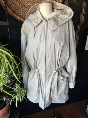 Vintage Eatons Light Taupe Hooded Drawstring Anorak Jacket